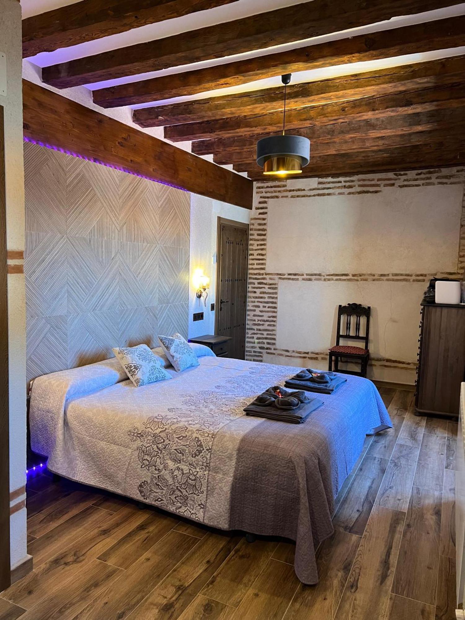 Casa Rural El Torreon Fontiveros Δωμάτιο φωτογραφία